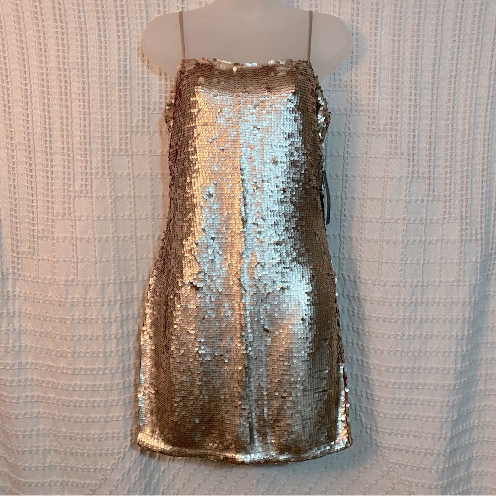 NWT Lulus Top Of The Hour Rose Gold Sequin Mini Dress Pink, Size S - Picture 2 of 6